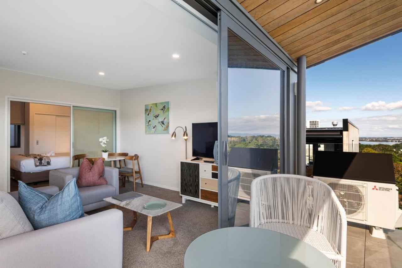Fernz Motel & Apartments Birkenhead Auckland Exterior photo The interior of a typical apartment at the complex