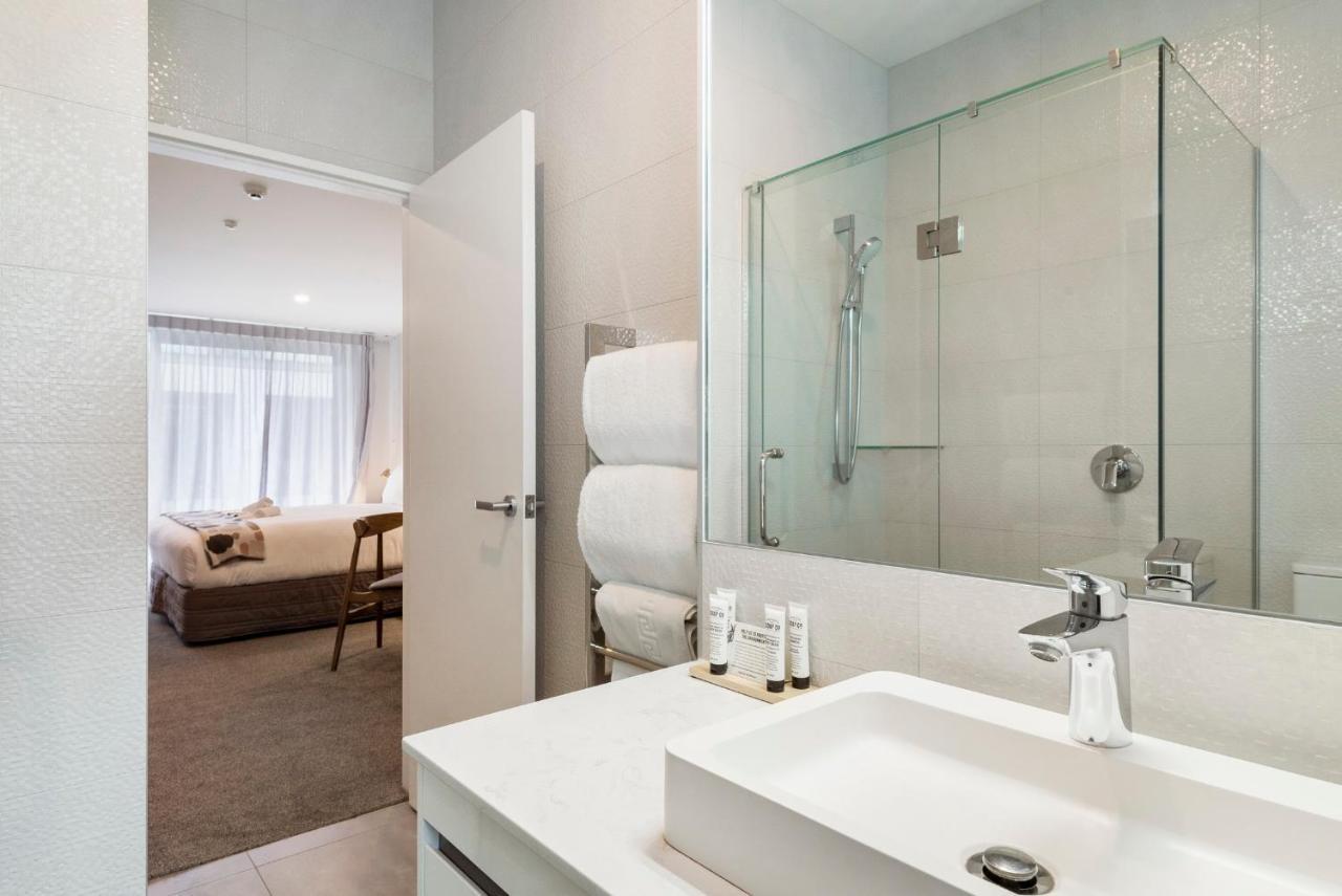 Fernz Motel & Apartments Birkenhead Auckland Exterior photo Bathroom