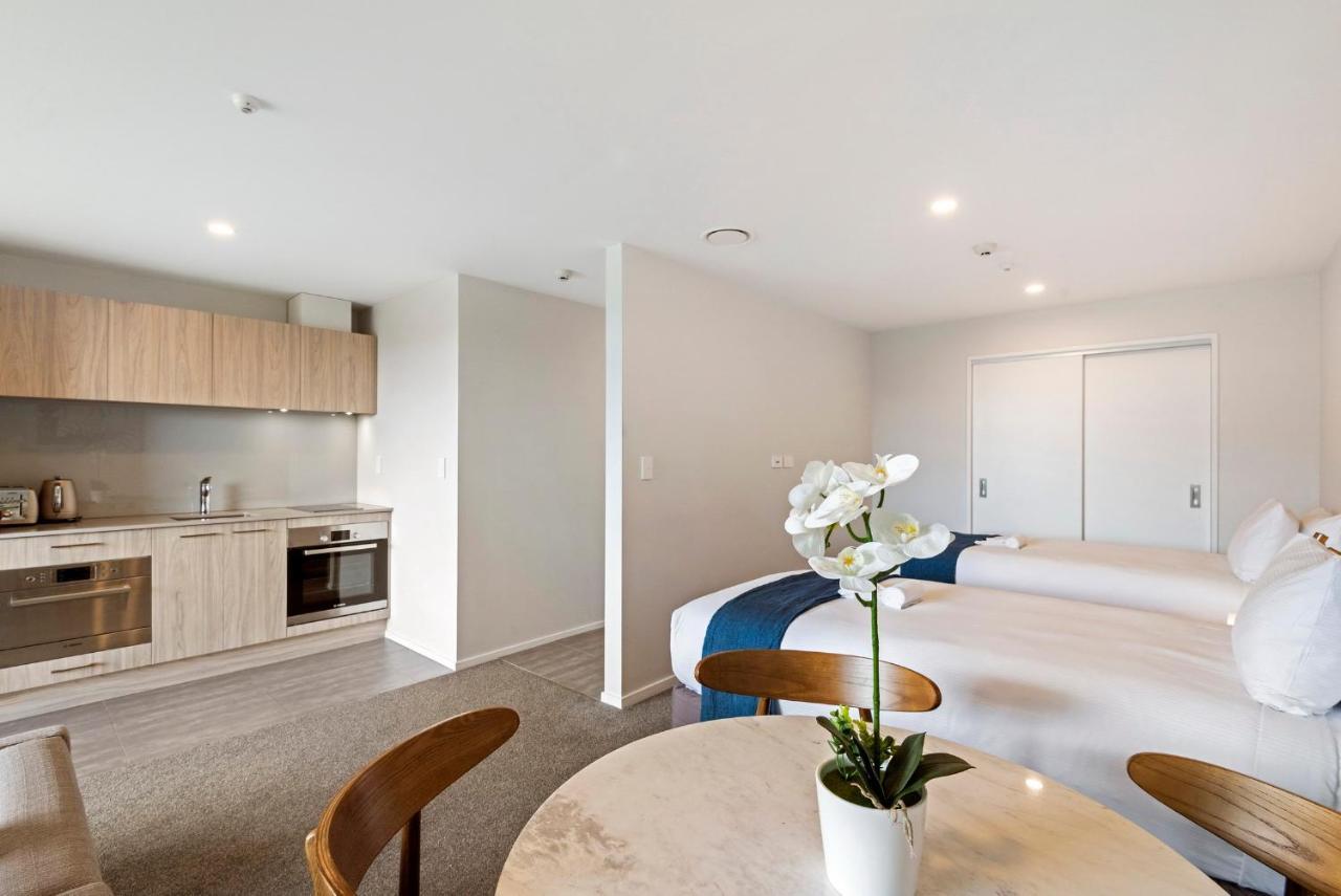 Fernz Motel & Apartments Birkenhead Auckland Exterior photo A typical studio apartment